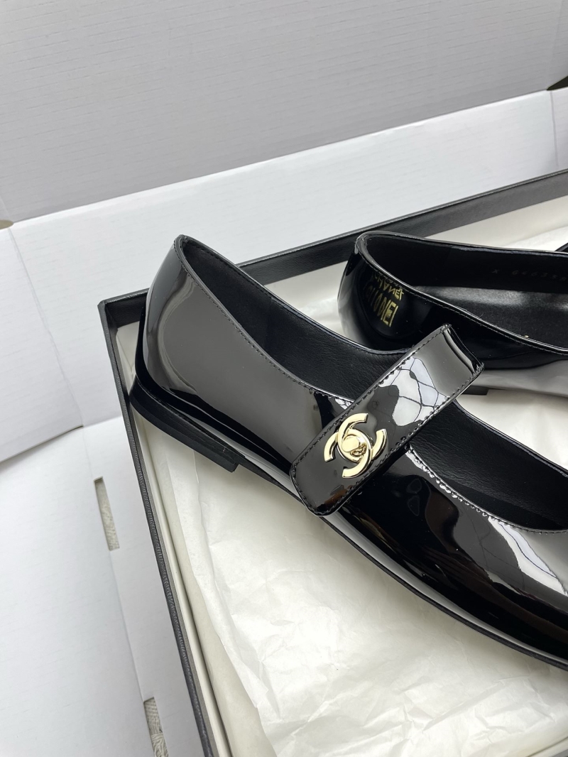 Ch**el flat shoes